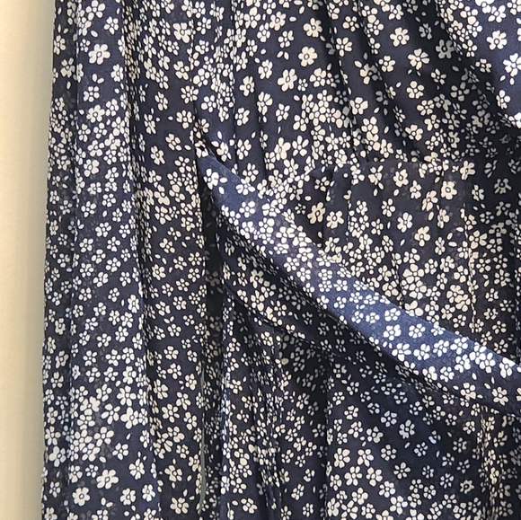 ONLY Floral Long Sleeve Fitted Dress - Picture 9 of 11